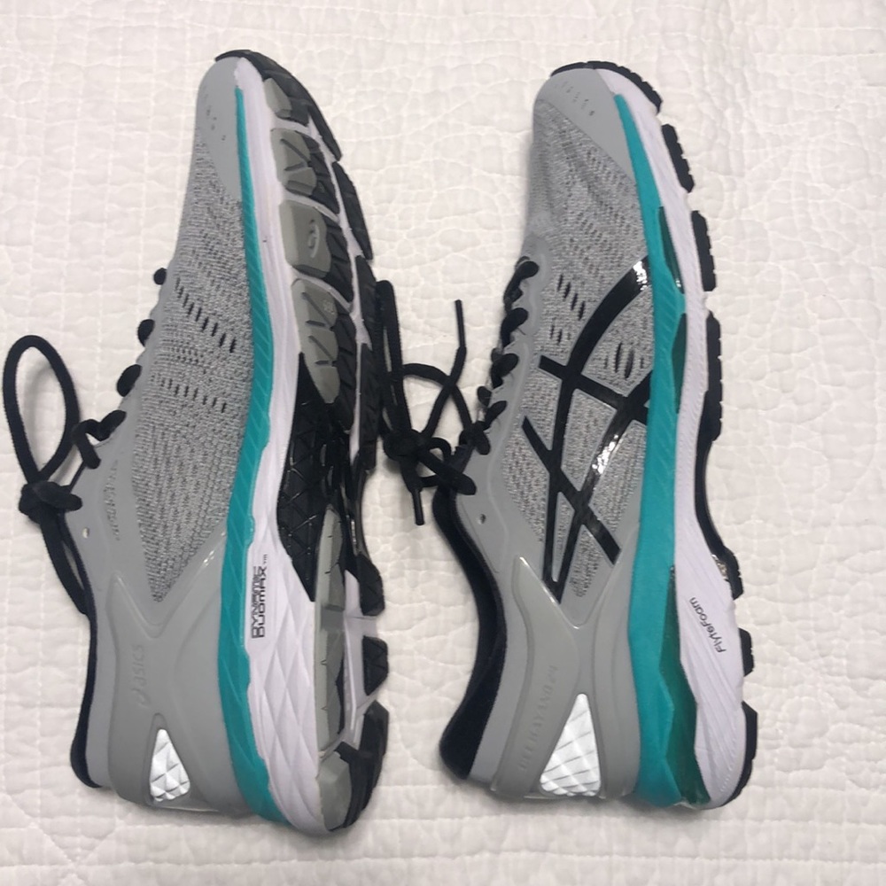 ASICS Gel Kayano 24